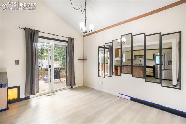 908 N Candlestar Loop