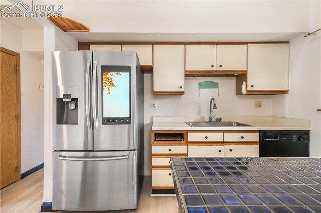 908 N Candlestar Loop