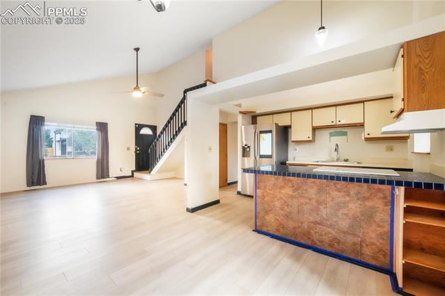 908 N Candlestar Loop