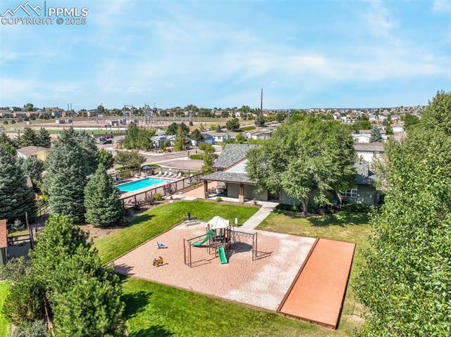 4163 Gray Fox Heights