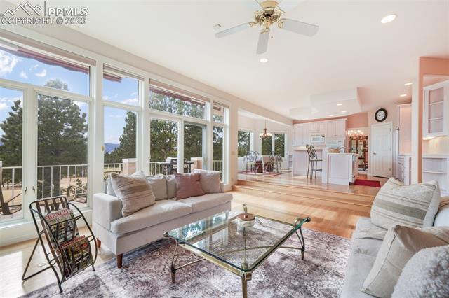 275 Tam O Shanter Way