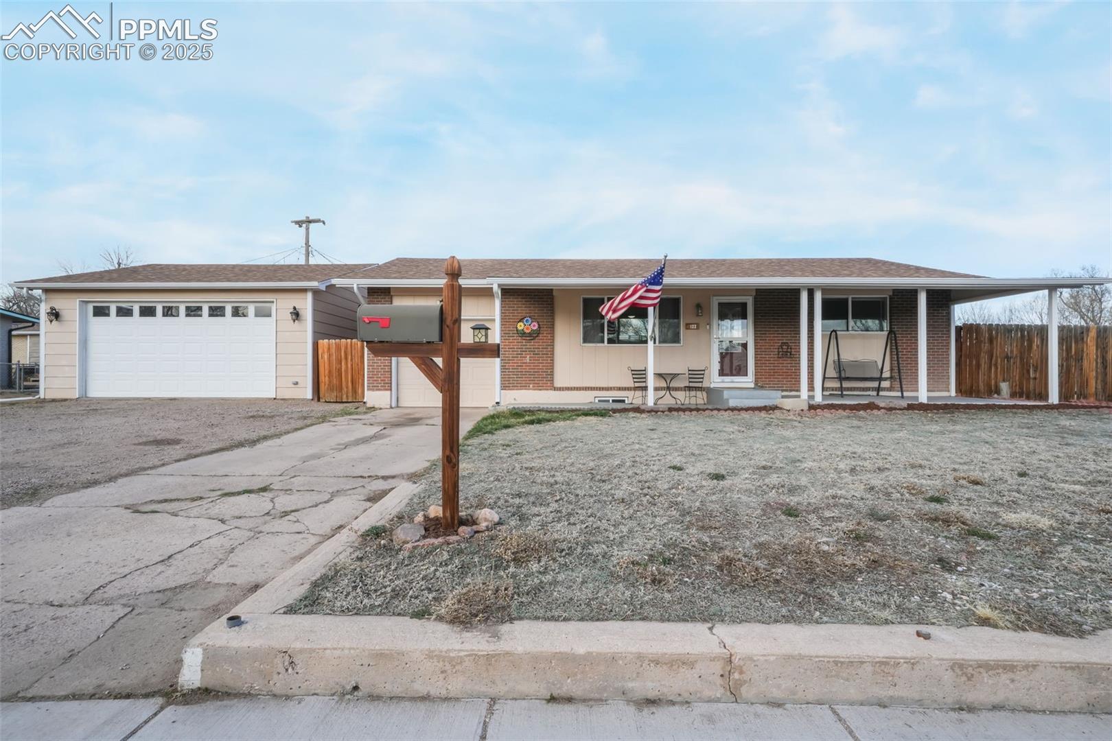122 Widefield Boulevard