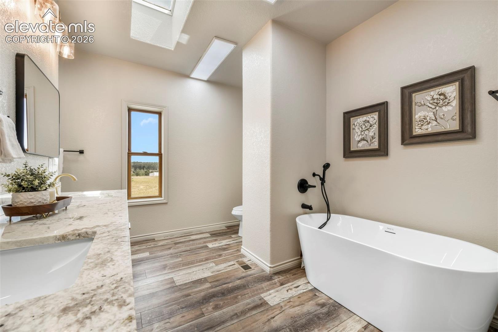 18050 Quarterhorse Lane