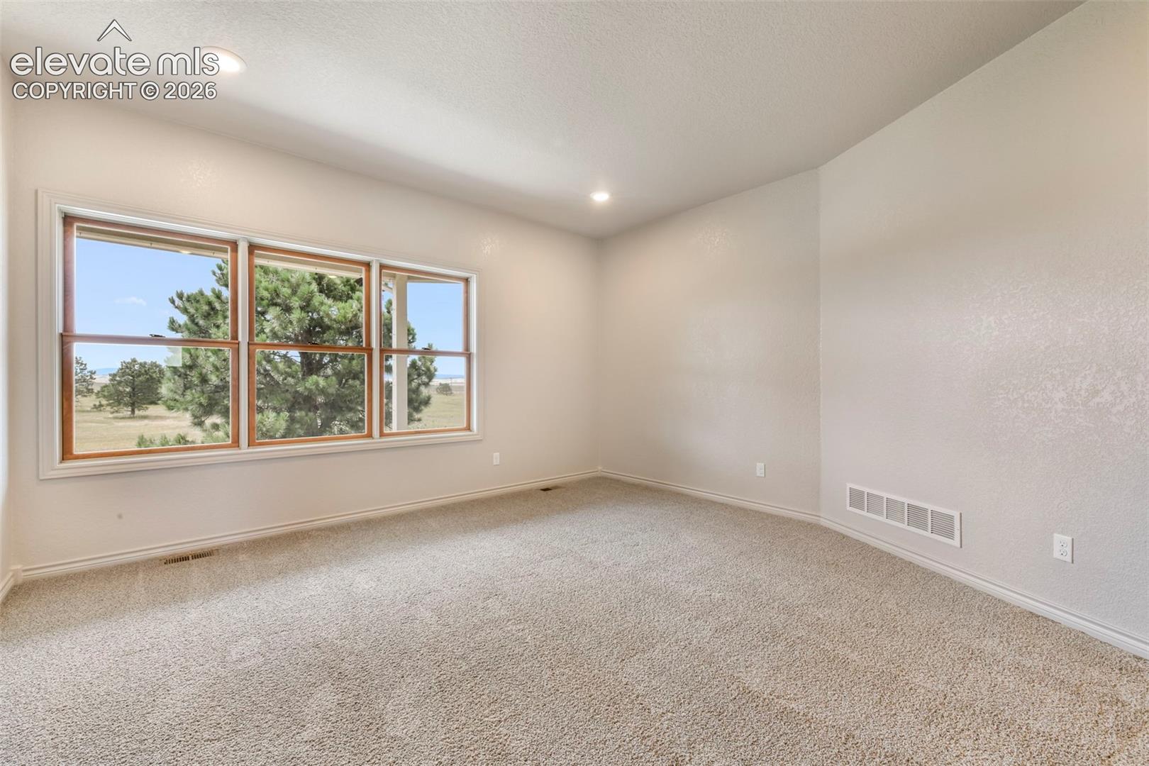 18050 Quarterhorse Lane