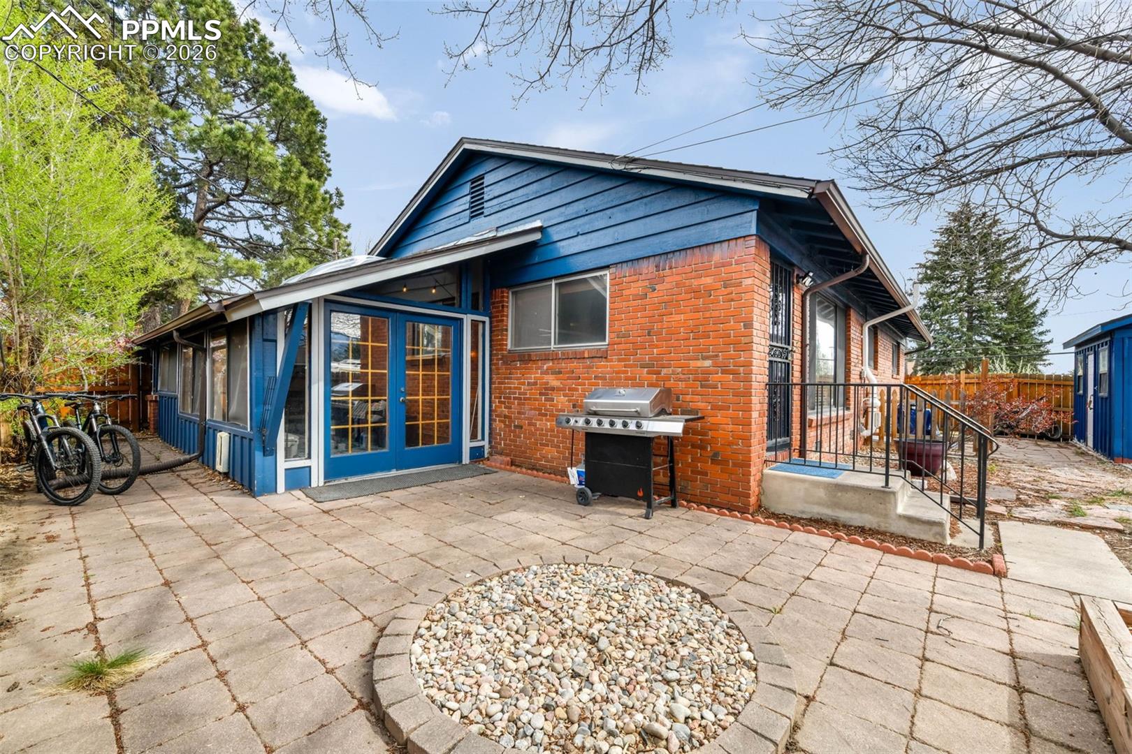 1802 Yuma Street
