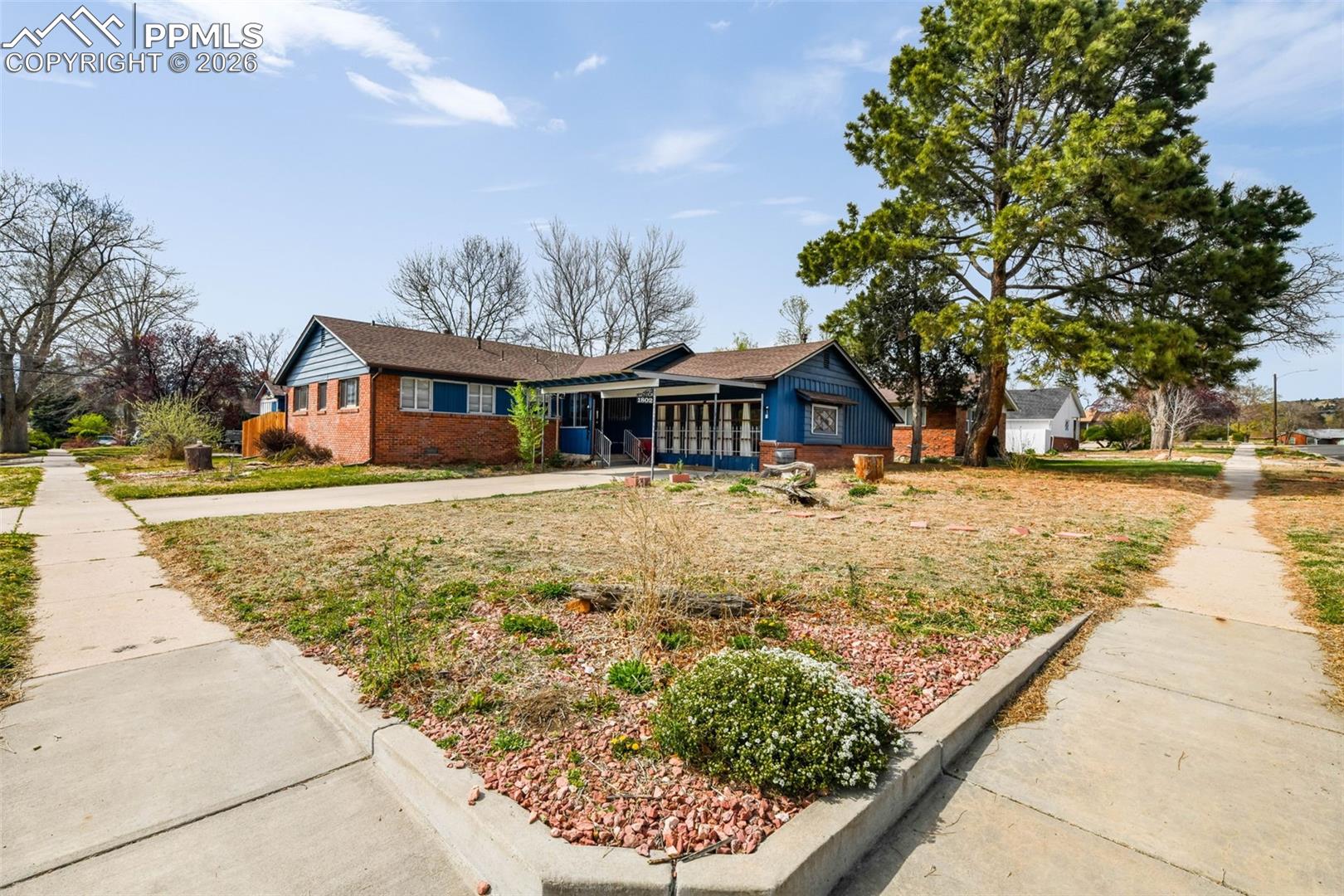 1802 Yuma Street