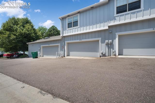 6985 Los Reyes Circle