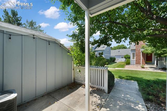 6985 Los Reyes Circle