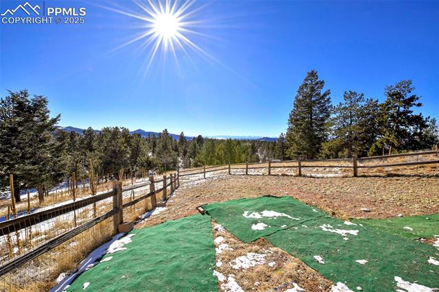 28 E Nevada Circle