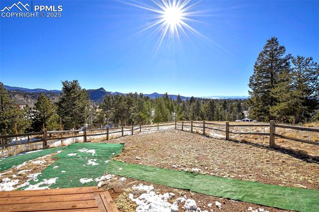 28 E Nevada Circle