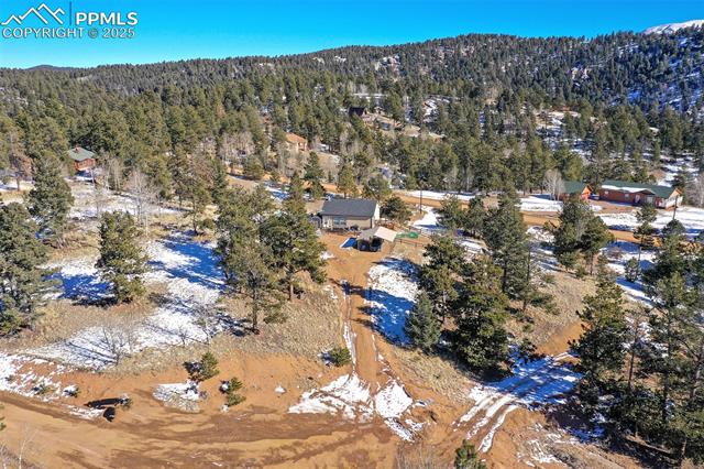 28 E Nevada Circle