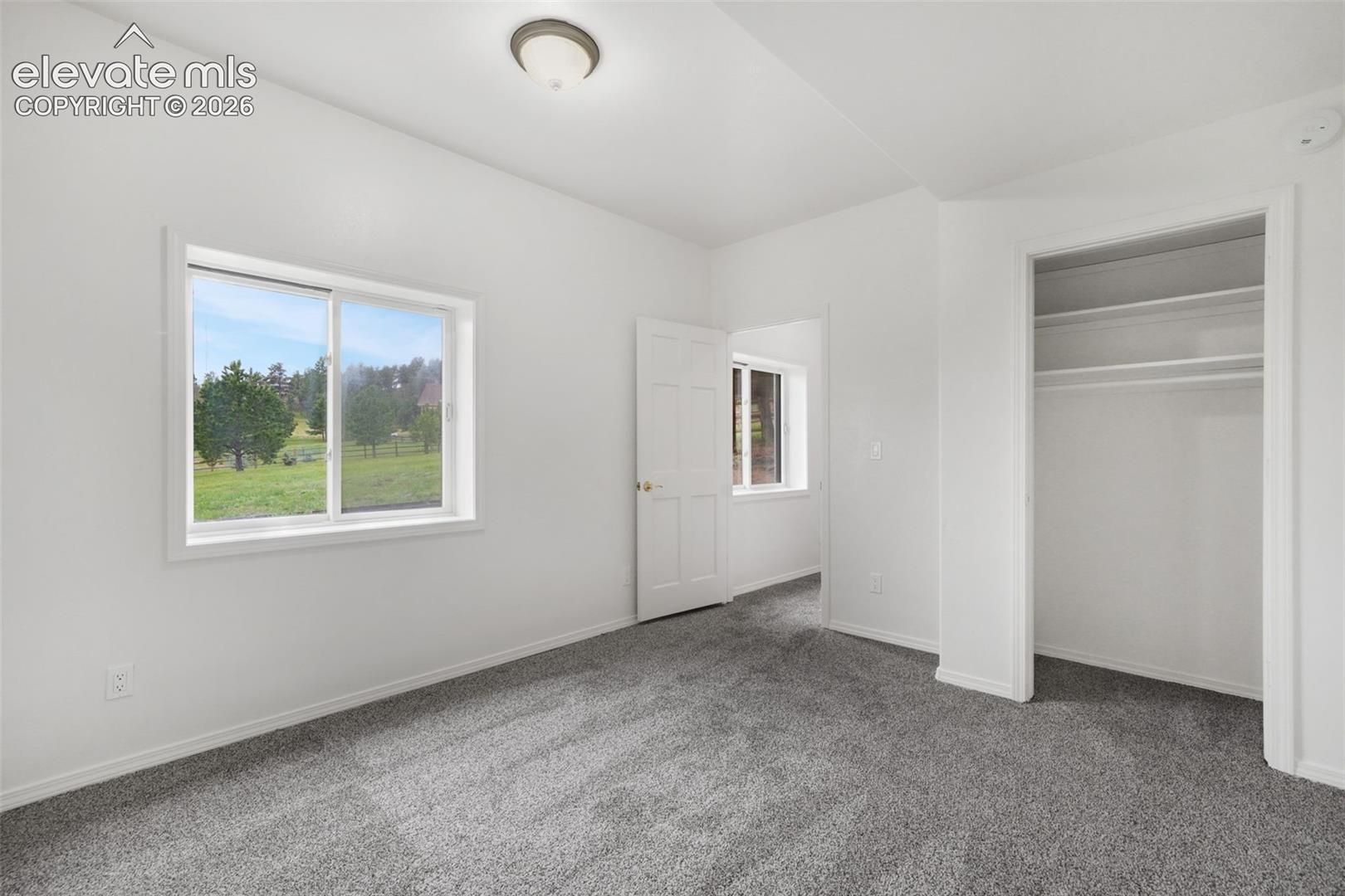 3555 Range View Road