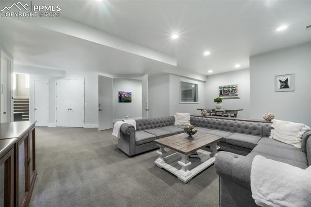 3585 Meadow Run Circle