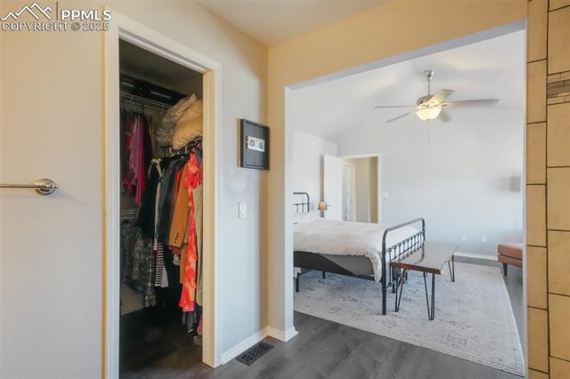 3656 N HANCOCK Avenue