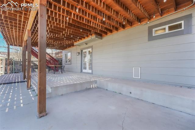 3656 N HANCOCK Avenue