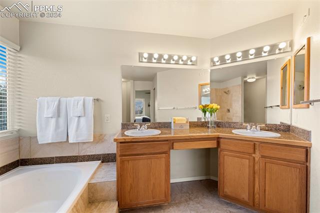 17232 Buffalo Valley Path