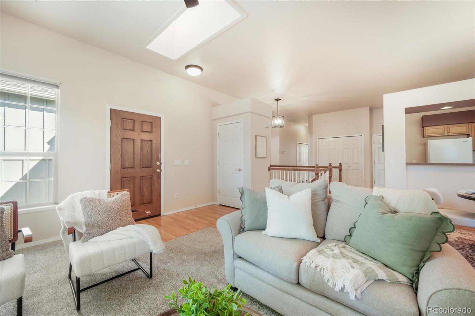 6886 Los Reyes Circle