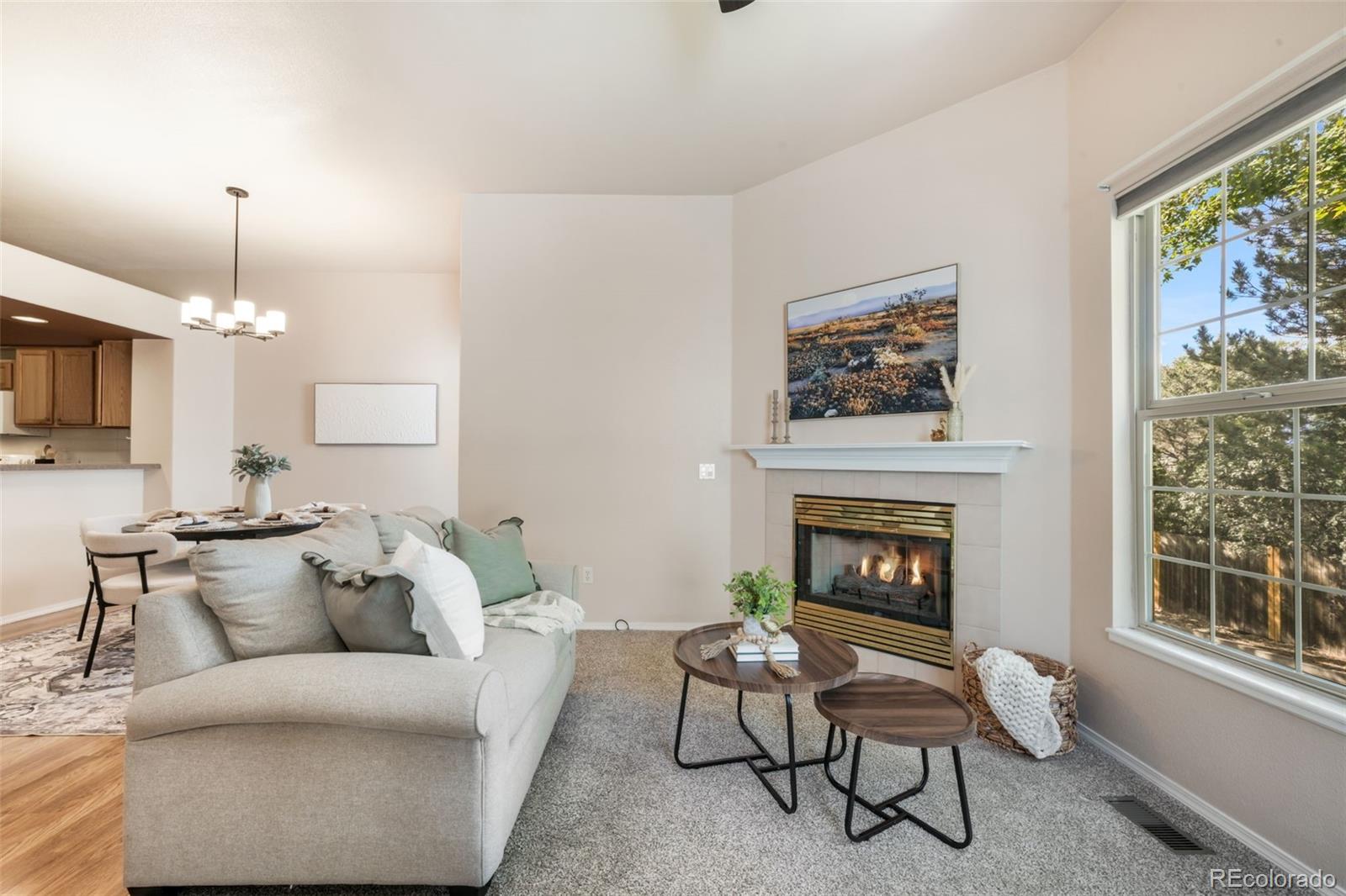 6886 Los Reyes Circle