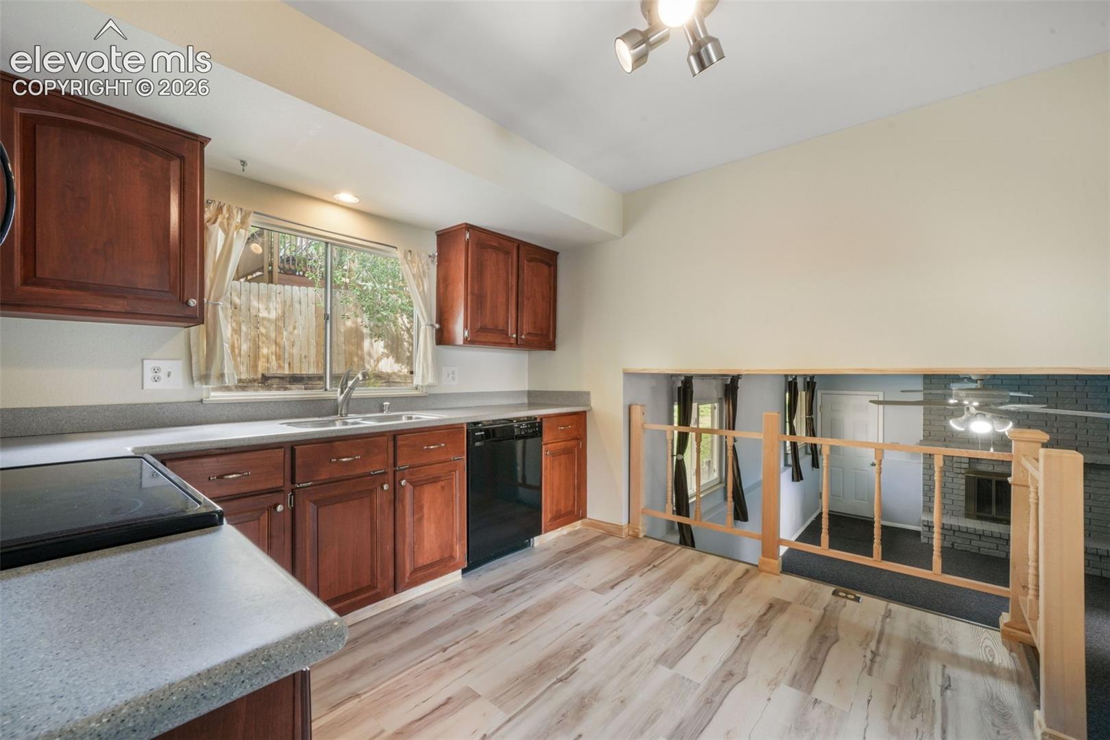 5090 Flintridge Drive