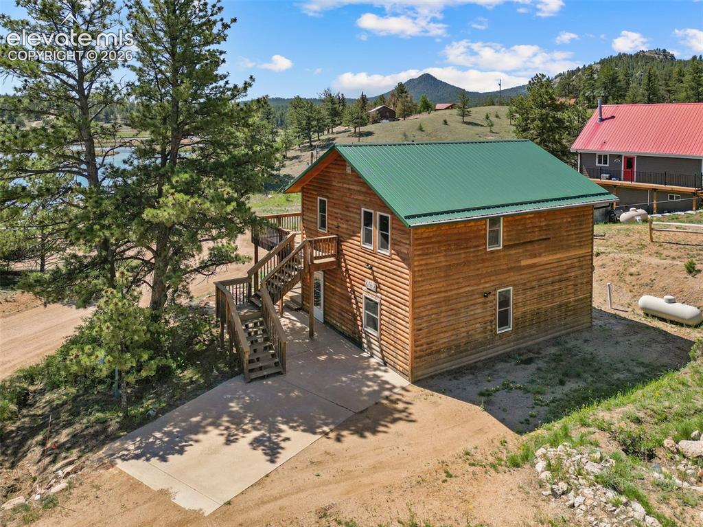 671 Midland Court