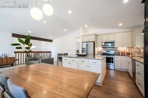 8390 Freemantle Drive