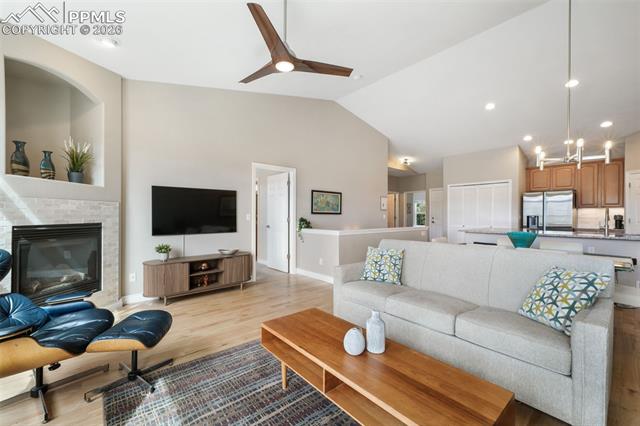 5798 Roy Heights