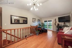 552 Lakewood Circle