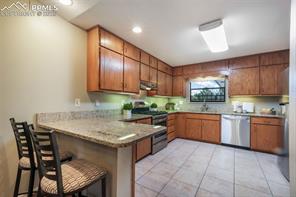 552 Lakewood Circle