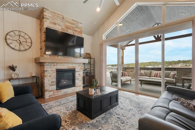 3745 Pinehurst Circle