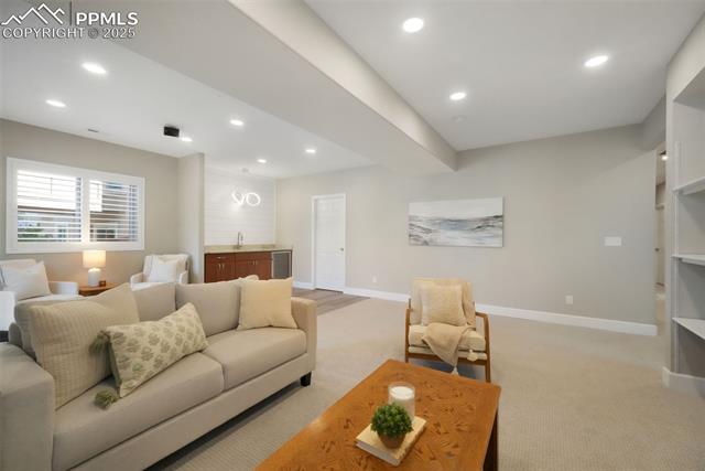 735 Chesapeake Avenue