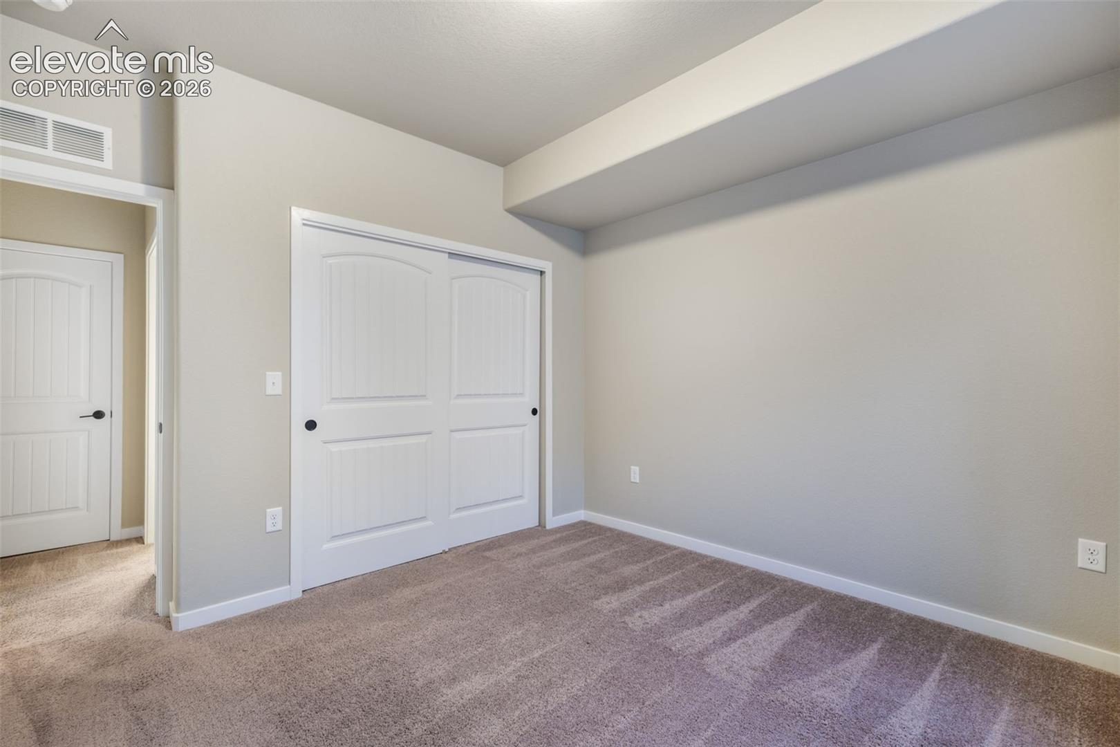 10104 Emerald Lake Lane