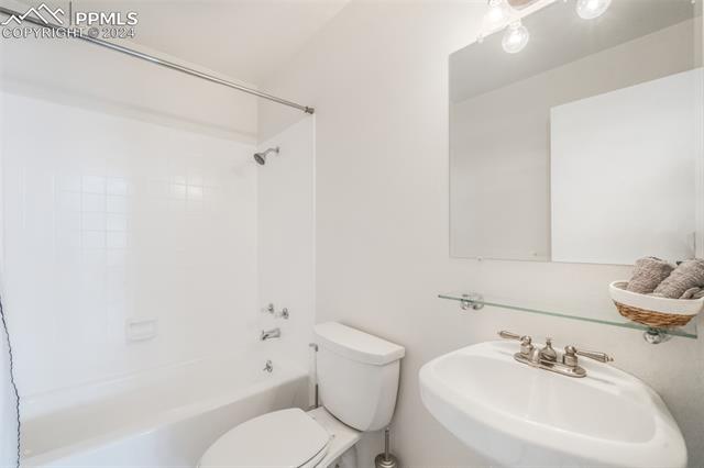 1005 Bromefield Drive