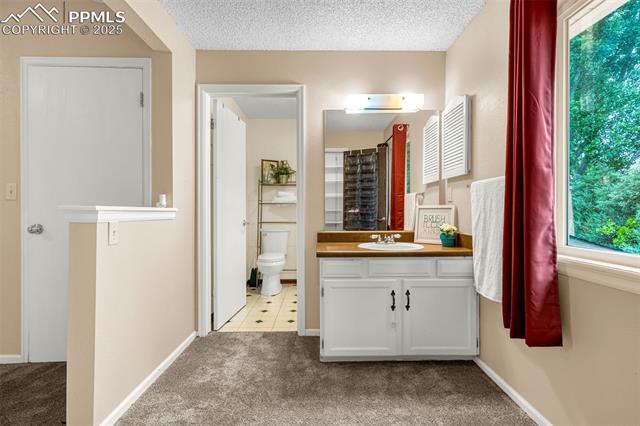 704 Saddlemountain Road