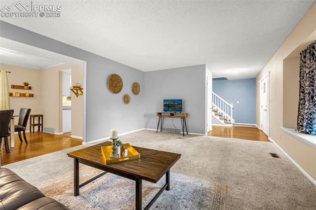 704 Saddlemountain Road