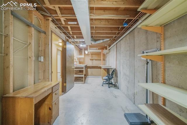 405 Crestridge Avenue