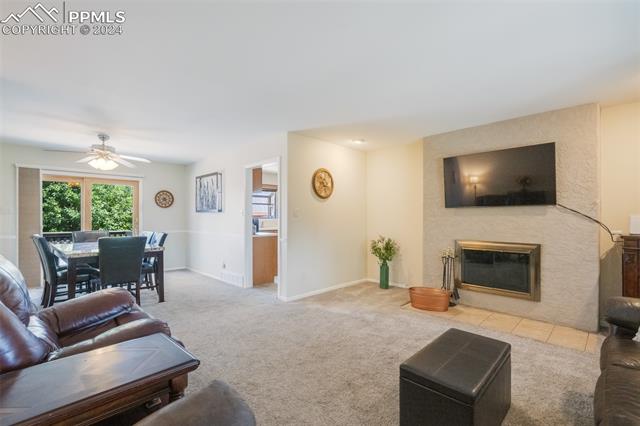 405 Crestridge Avenue