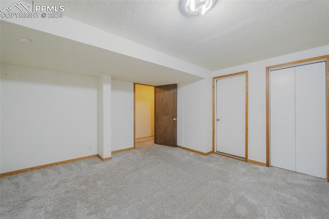 405 Crestridge Avenue