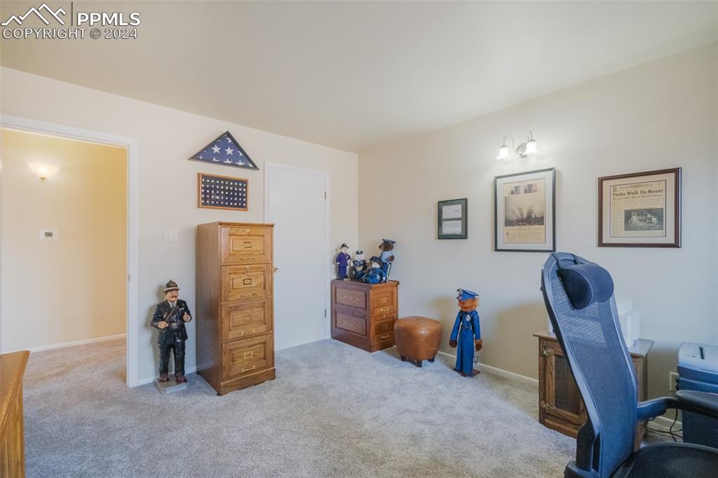 405 Crestridge Avenue