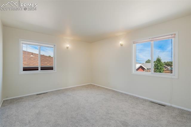 405 Crestridge Avenue