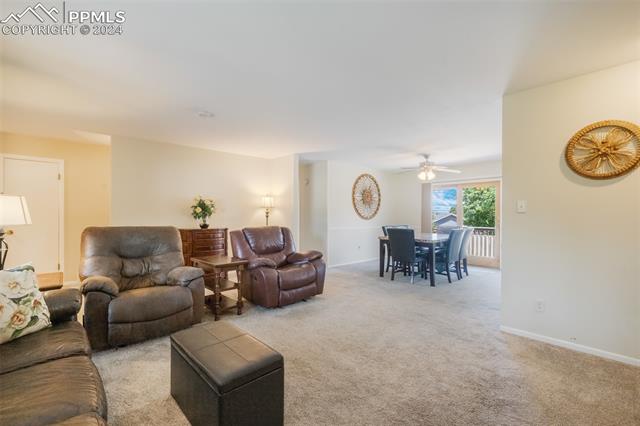 405 Crestridge Avenue