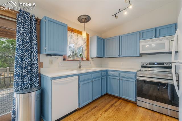 3734 S Quintero Street