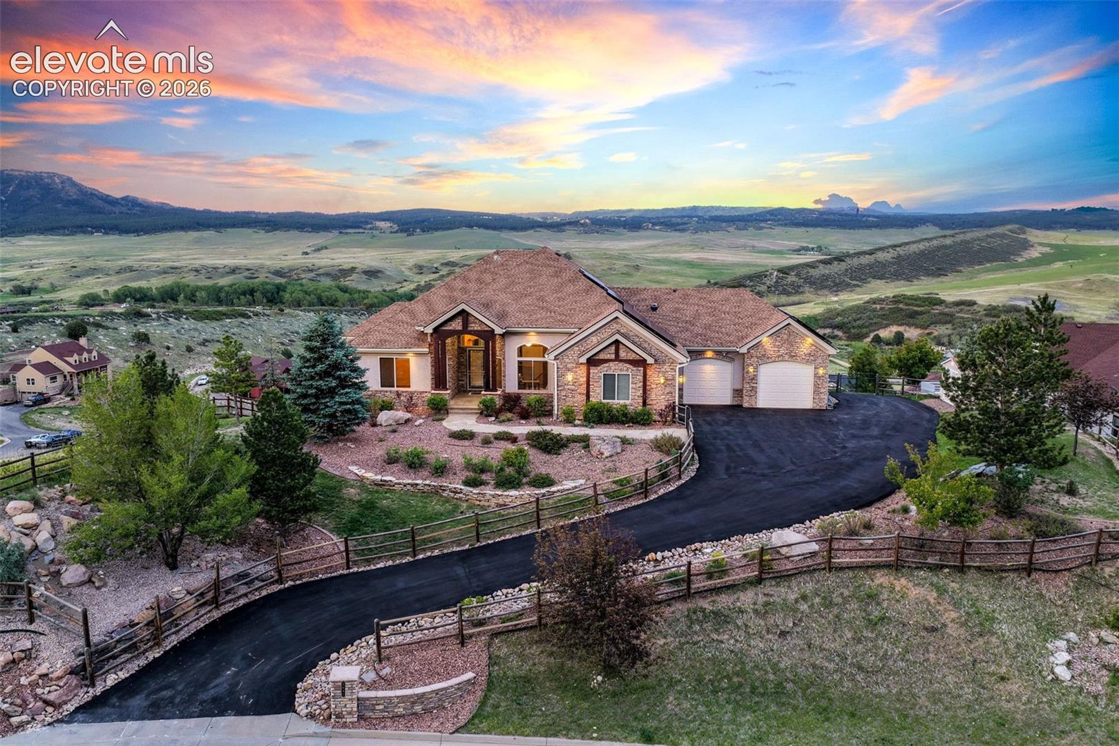 5441 Country Club Drive