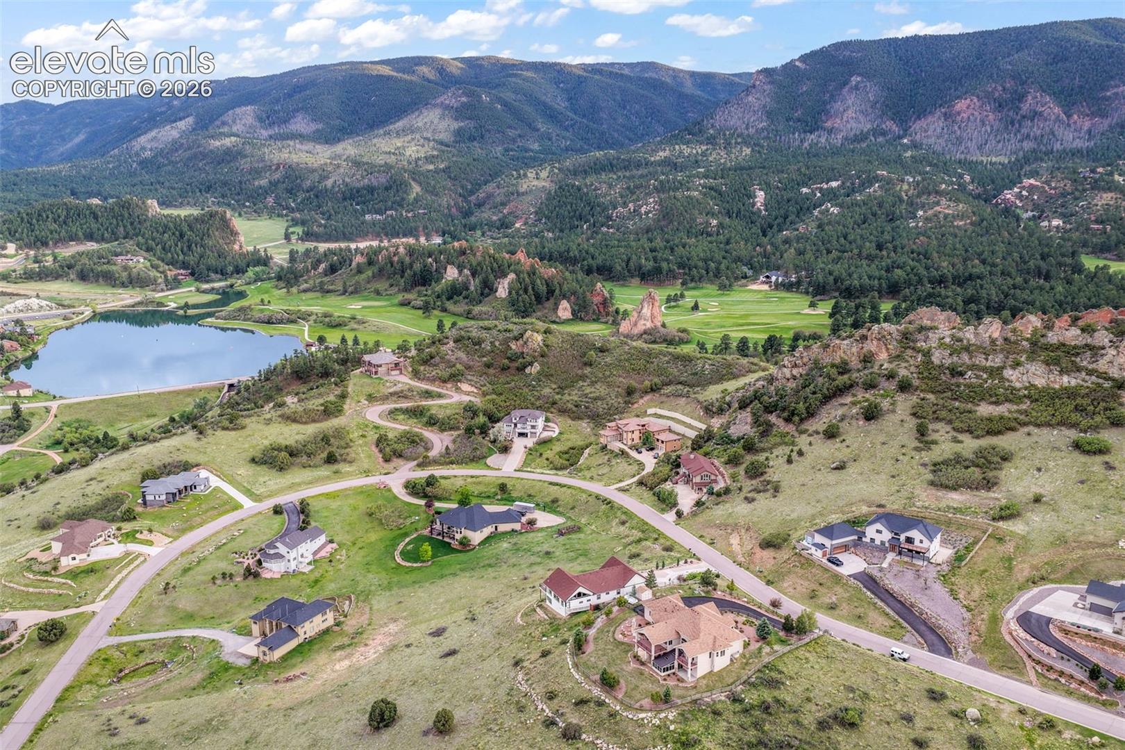 5441 Country Club Drive