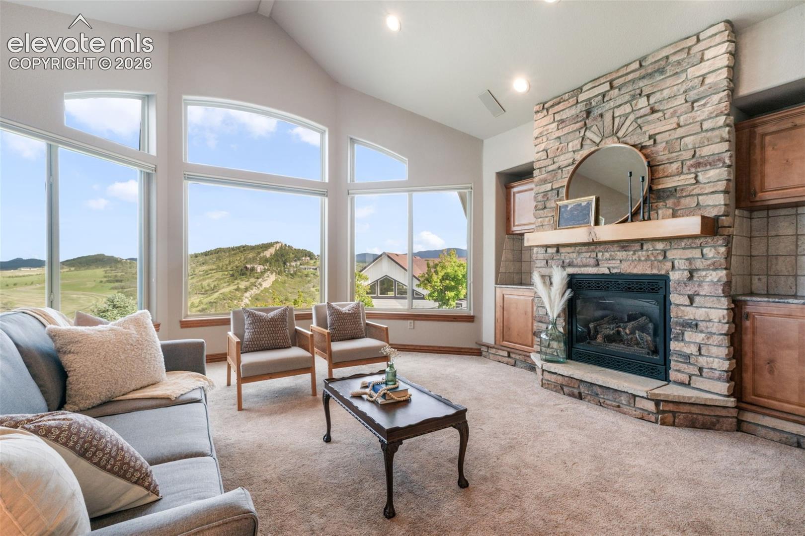5441 Country Club Drive