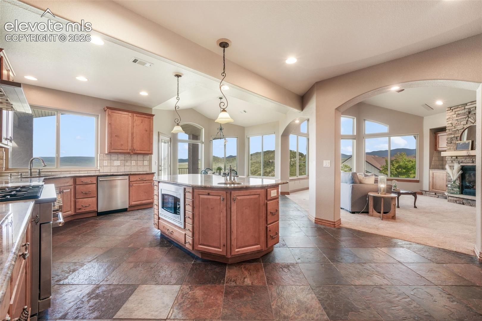 5441 Country Club Drive