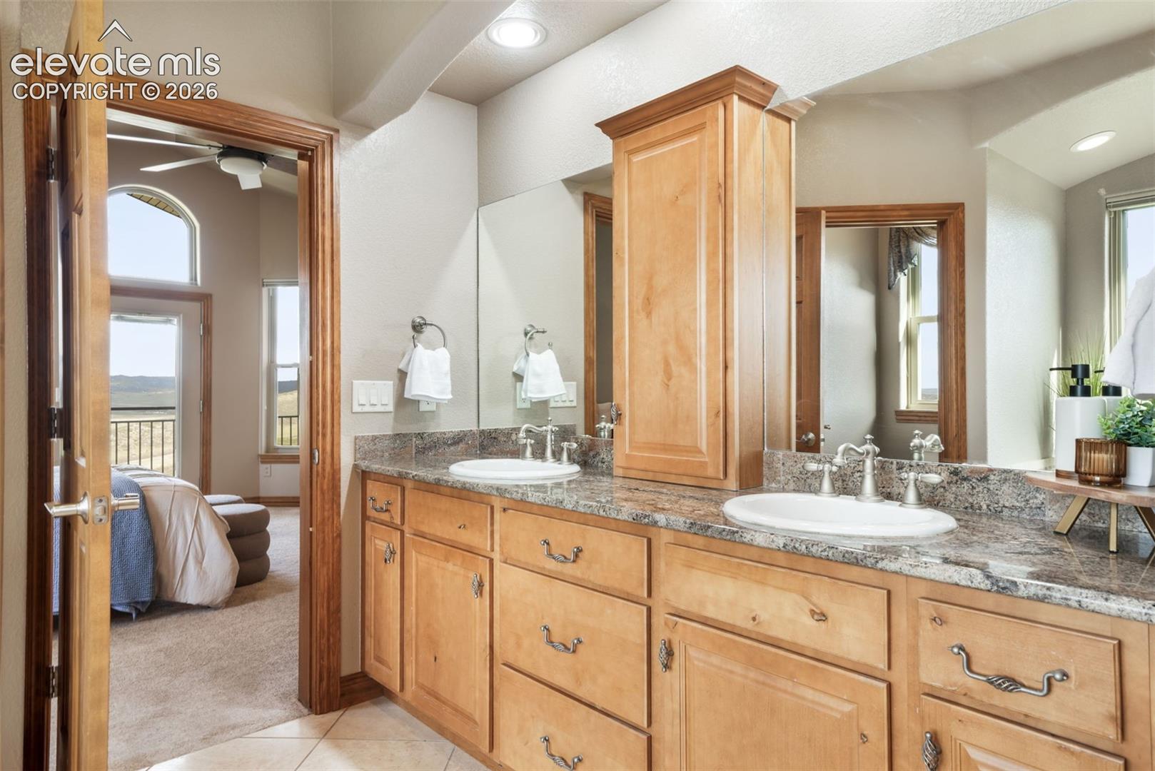 5441 Country Club Drive