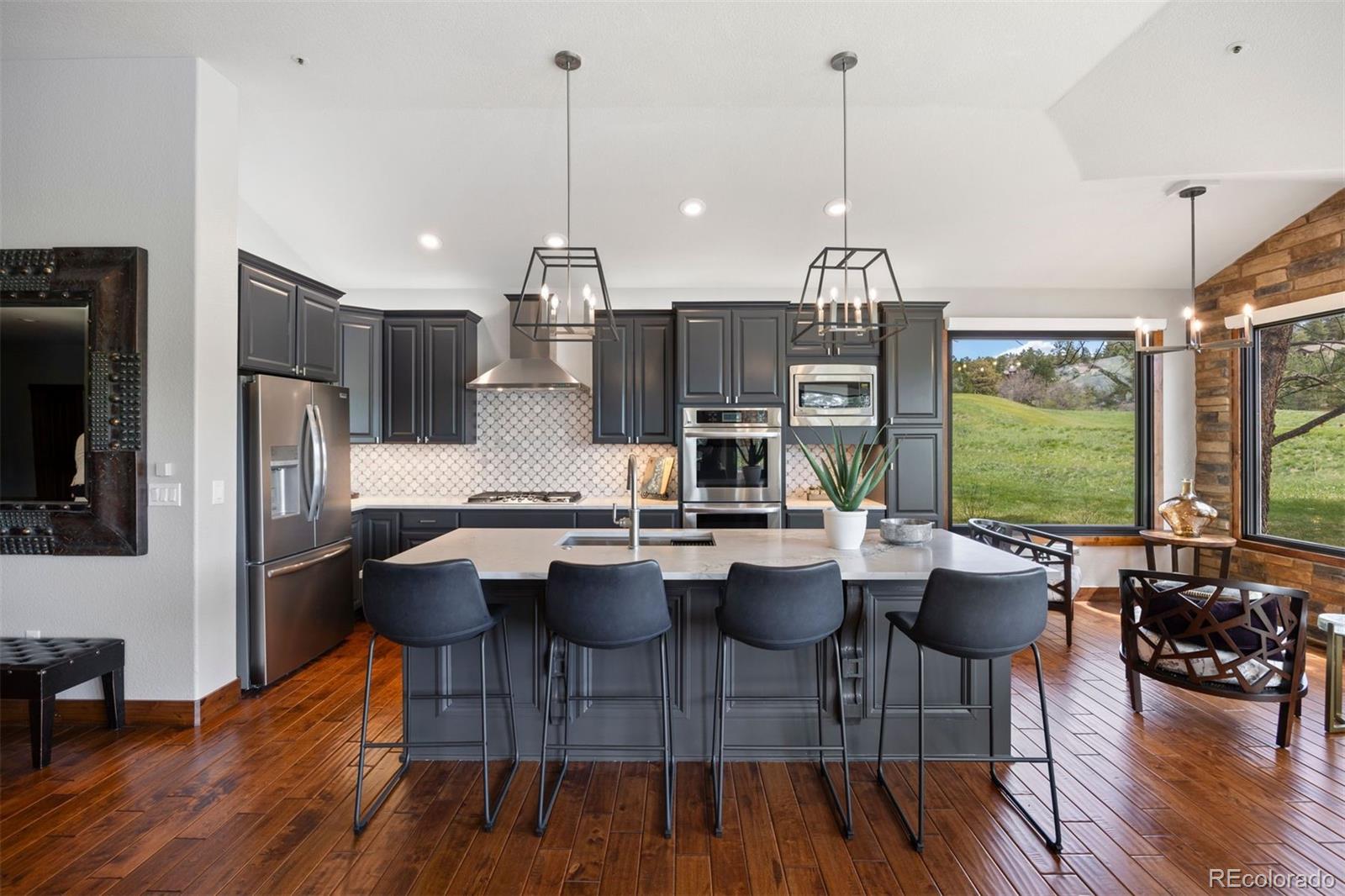 3216 Country Club Parkway