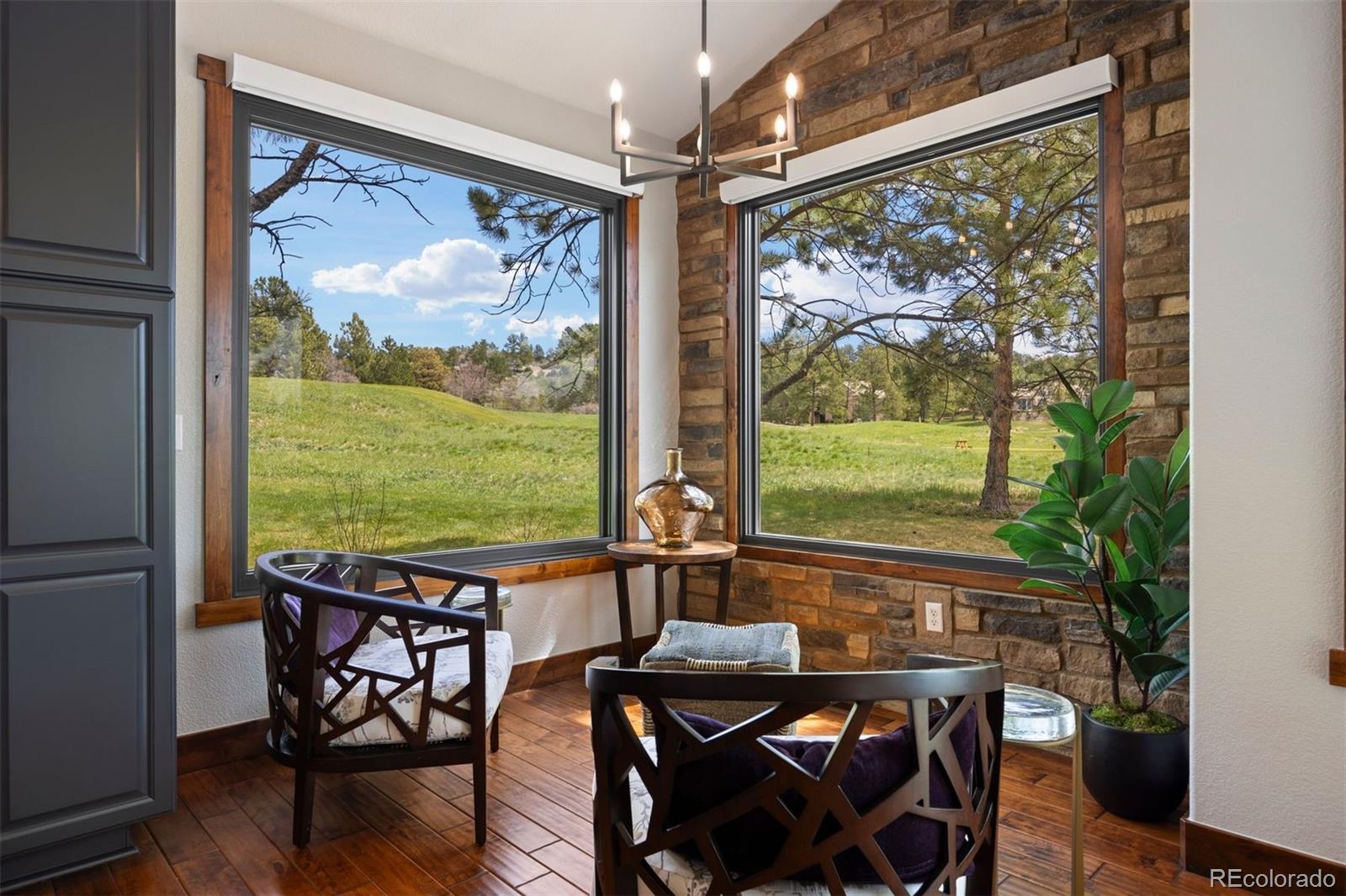 3216 Country Club Parkway