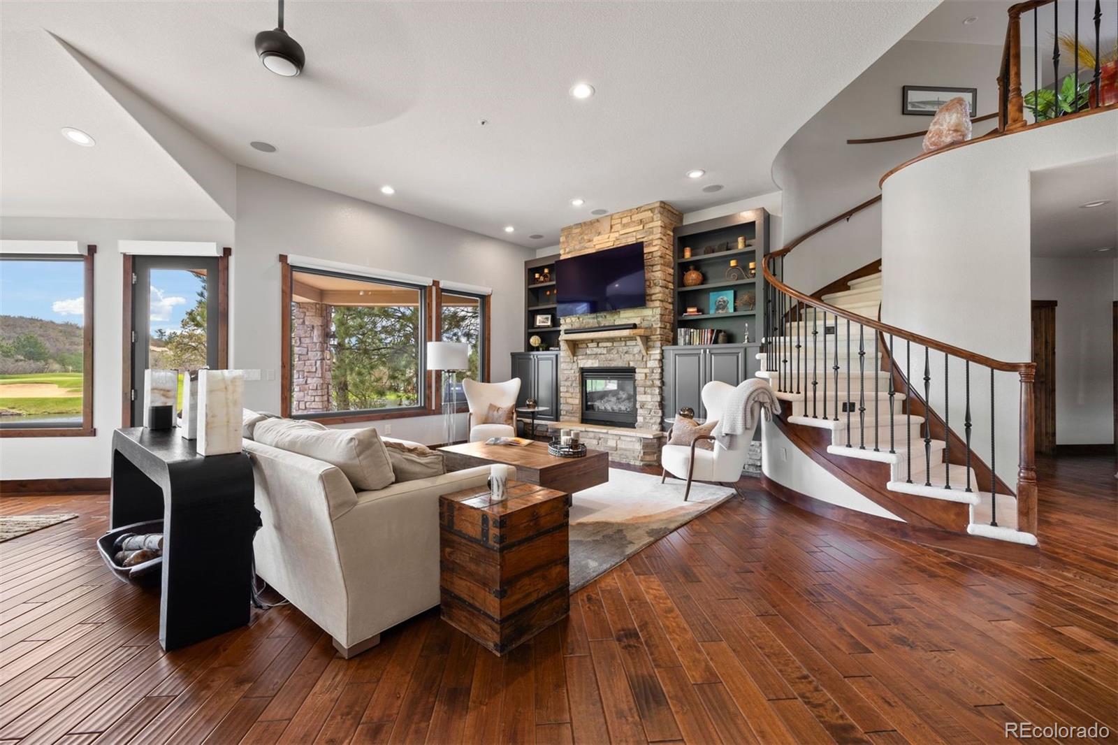 3216 Country Club Parkway