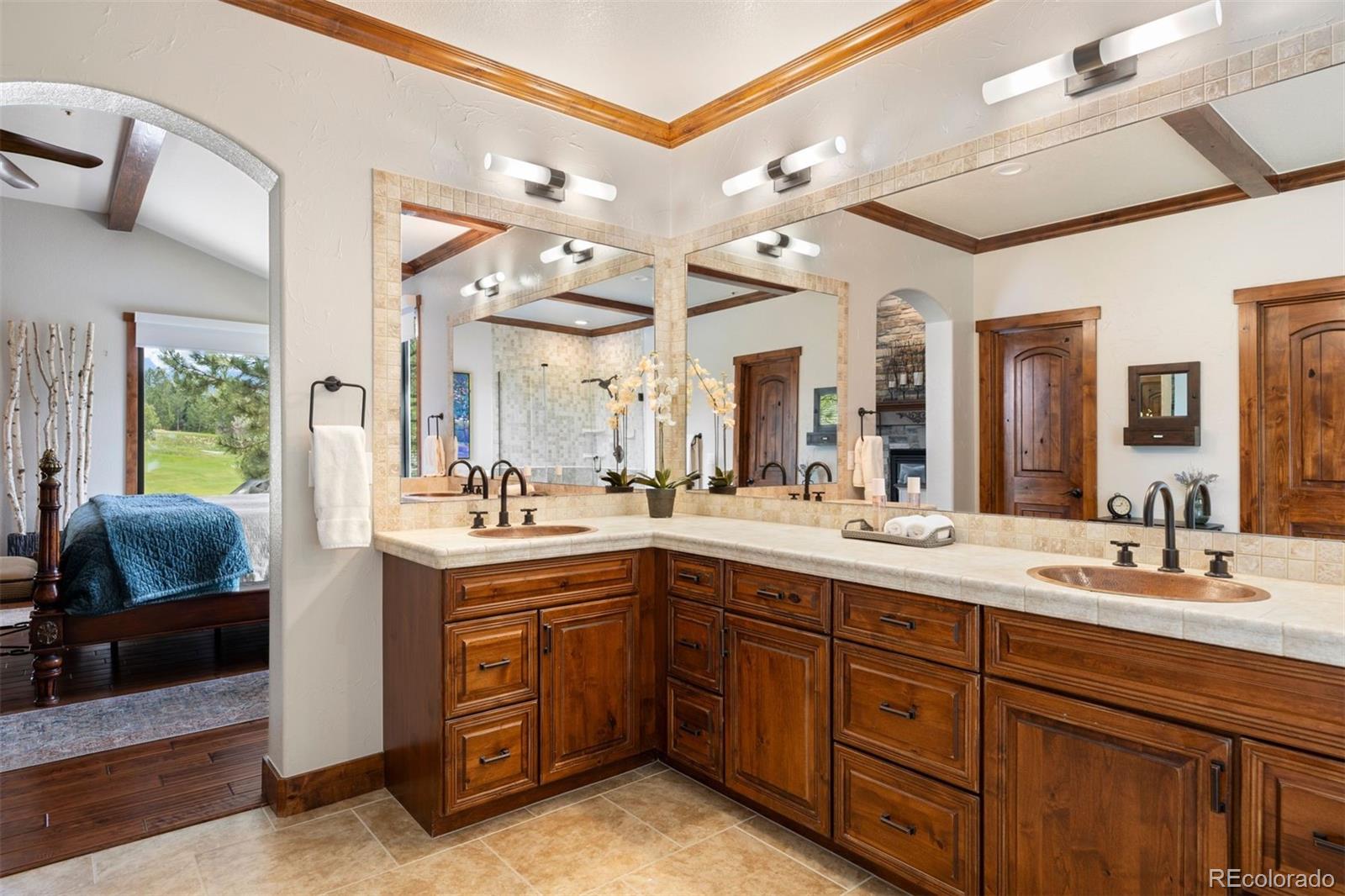 3216 Country Club Parkway